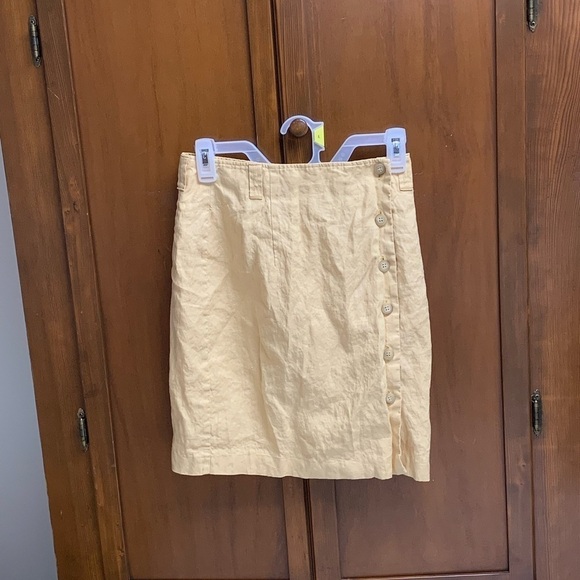 Benetton linen mini skirt EU size 42 = 12/14 lined 6button close L-18-19 in - Picture 2 of 5